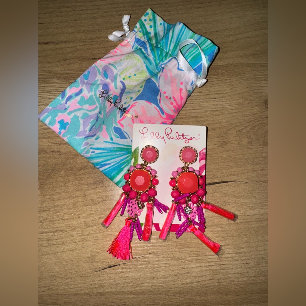 Lilly Pulitzer Waterside Drop Earrings Kitschy Coral Pink‎ New